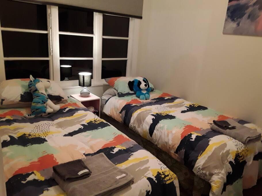Relaxed Beach Retreat, Mod Family Friendly Bach Foxton Beach Экстерьер фото